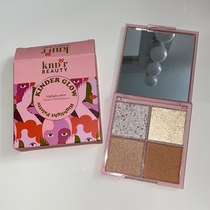 Kndr beauty highlight palette ✨